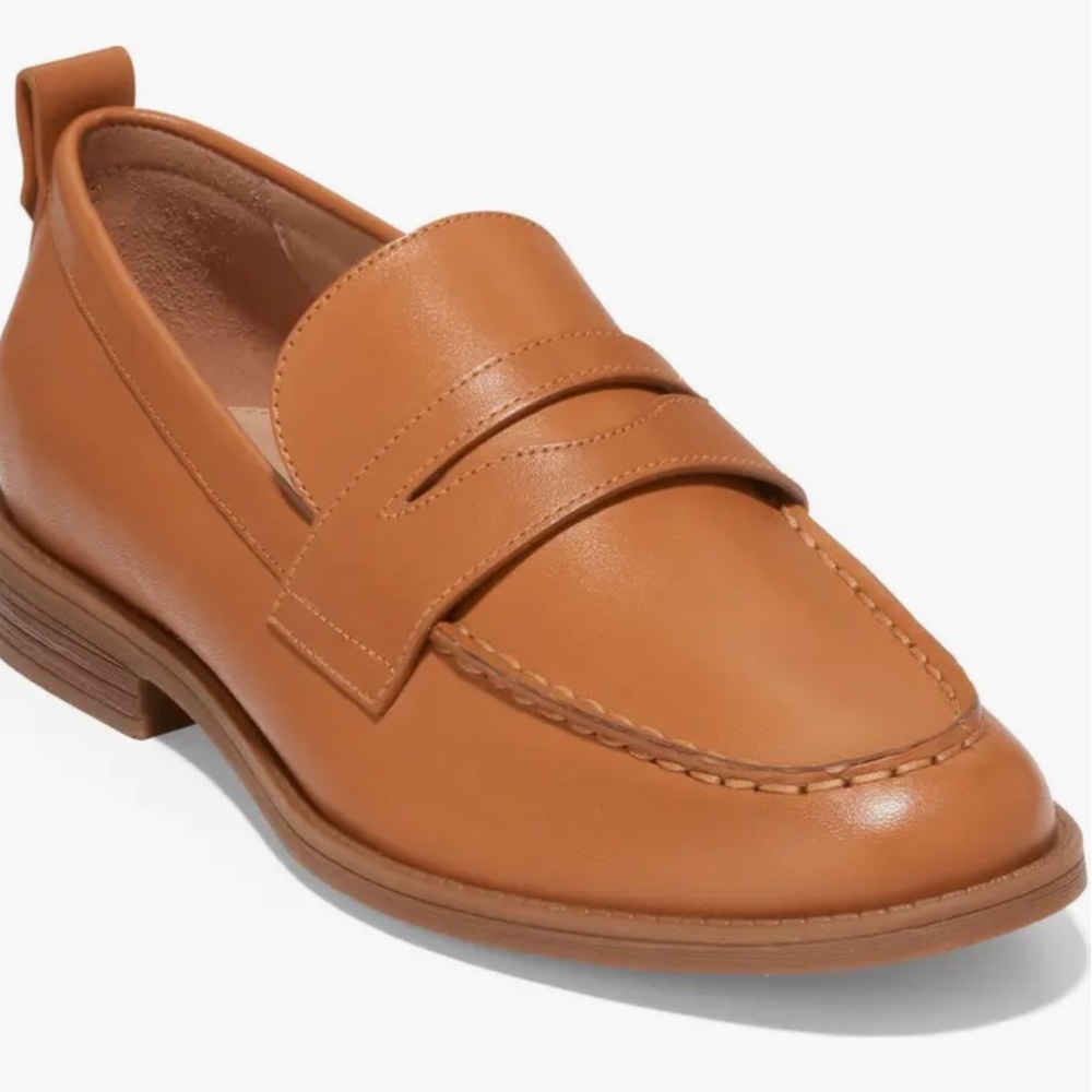 Cole Hann Stassi Penny Loafer- size 8B